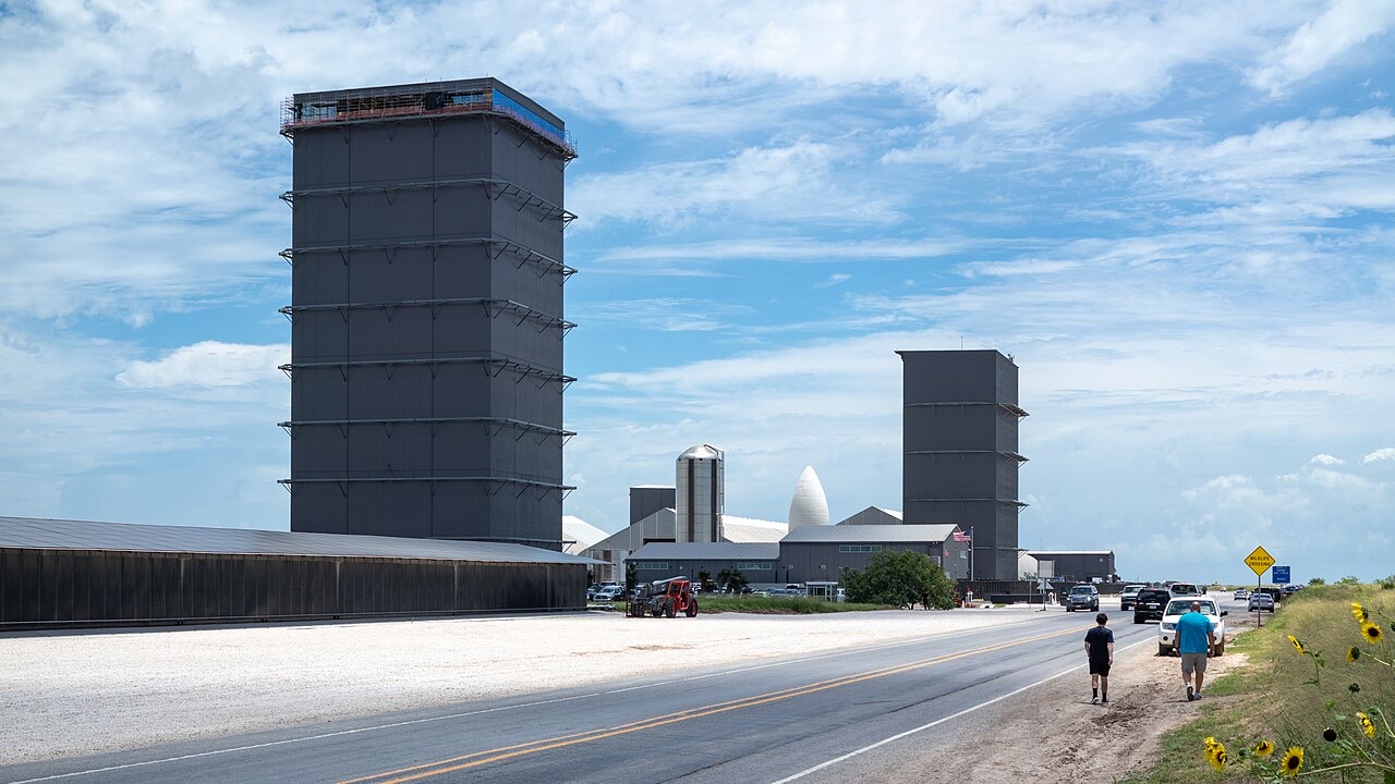 SpaceX — Elon Musk's holding